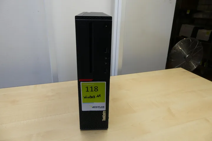Lenovo - ThinkCentre - M900 - Pentium - Windows 11